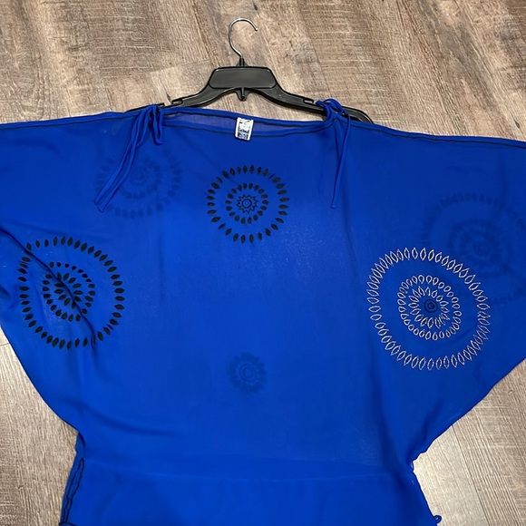 Free people, cold, shoulder ties, butterfly arm embroidered sheer blouse - Picture 3 of 6